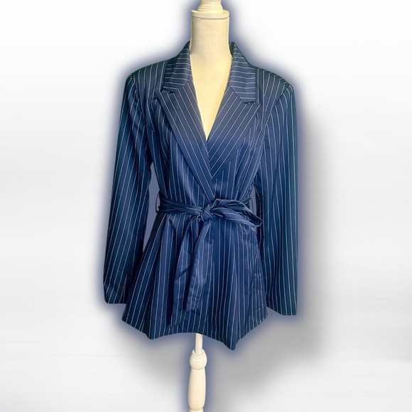 NWT Alexia Admor ‘Olya’ Striped Tie Waist Blazer in “Navy Blue” Pinstripe Sz 14 - Picture 4 of 16